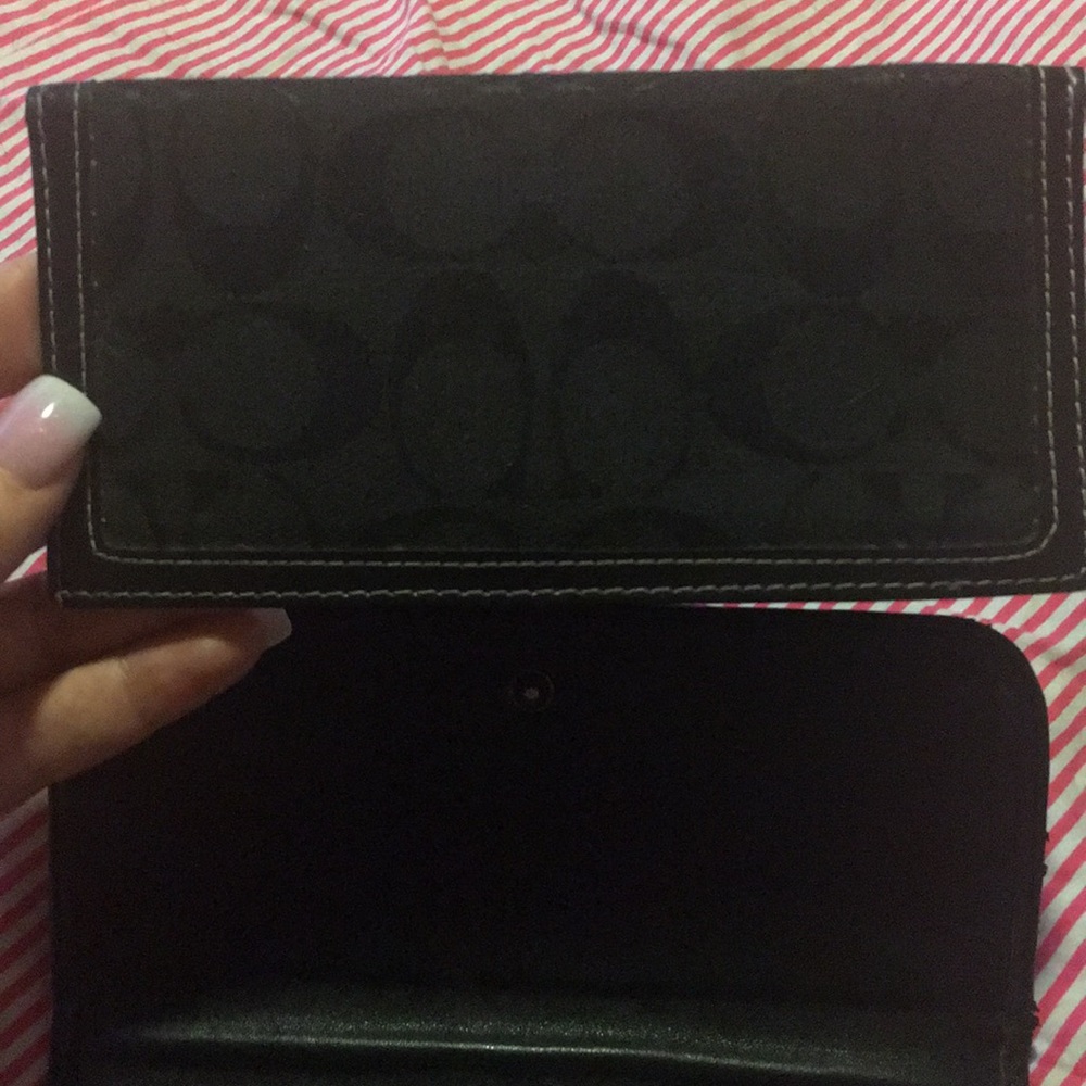 Authentic Coach Wallet - Picture 4 of 6